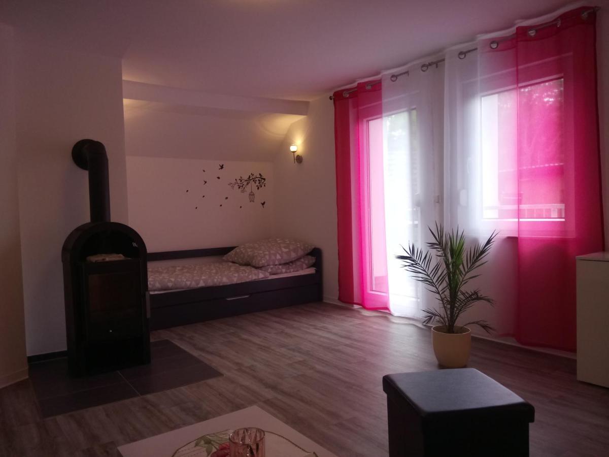Apartamento Haus Waldidyll Lauta Exterior foto